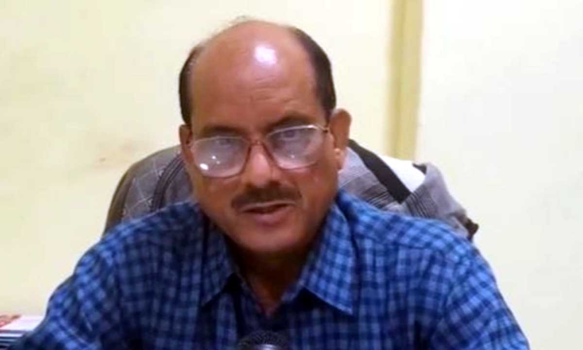 जिला शिक्षा अधिकारी डीएन मिश्र फाइल फाेटाे जिला शिक्षा अधिकारी डीएन मिश्र फाइल फाेटाे