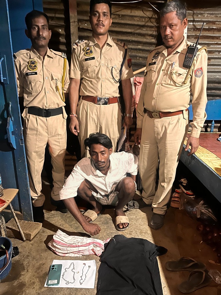 चोरी मामले में एक गिरफ्तार चोरी मामले में एक गिरफ्तार