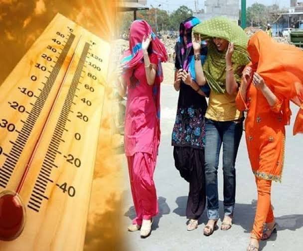 भीषण गर्मी की मार झेल रहे लोग, फोटो सोर्स: सोशल मीडिया। भीषण गर्मी की मार झेल रहे लोग, फोटो सोर्स: सोशल मीडिया।