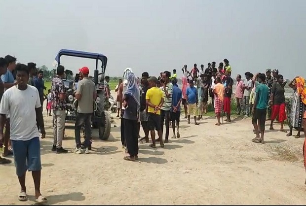 सड़क दुर्घटना में नाबालिग मजदूर की मौत सड़क दुर्घटना में नाबालिग मजदूर की मौत