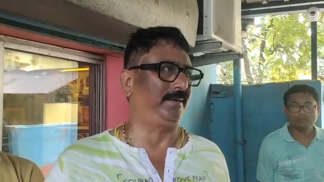 प्रभावशाली तृणमूल नेता के घर कस्टम का छापा प्रभावशाली तृणमूल नेता के घर कस्टम का छापा