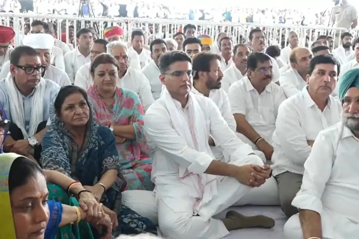 जीरोता-भंडाना स्मारक पर सर्वधर्म प्रार्थना सभा जीरोता-भंडाना स्मारक पर सर्वधर्म प्रार्थना सभा