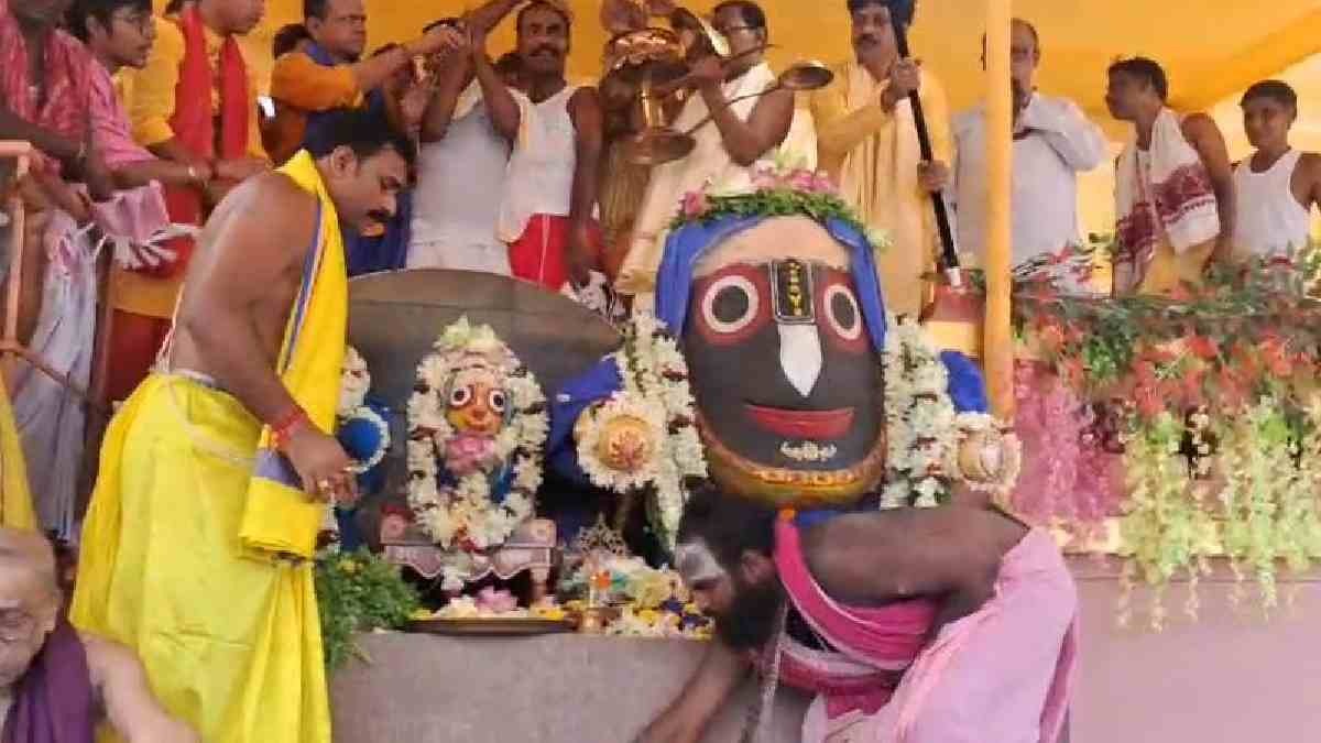 महेश में जगन्नाथ स्नान यात्रा संपन्न महेश में जगन्नाथ स्नान यात्रा संपन्न