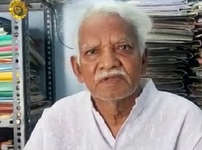 मशहूर साहित्यकार प्रो. अजहर हाशमी मशहूर साहित्यकार प्रो. अजहर हाशमी