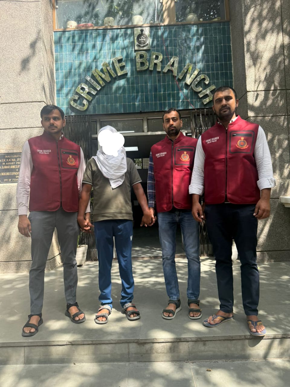 मकोका के तहत वांछित आरोपित गिरफ्तार की फोटो मकोका के तहत वांछित आरोपित गिरफ्तार की फोटो
