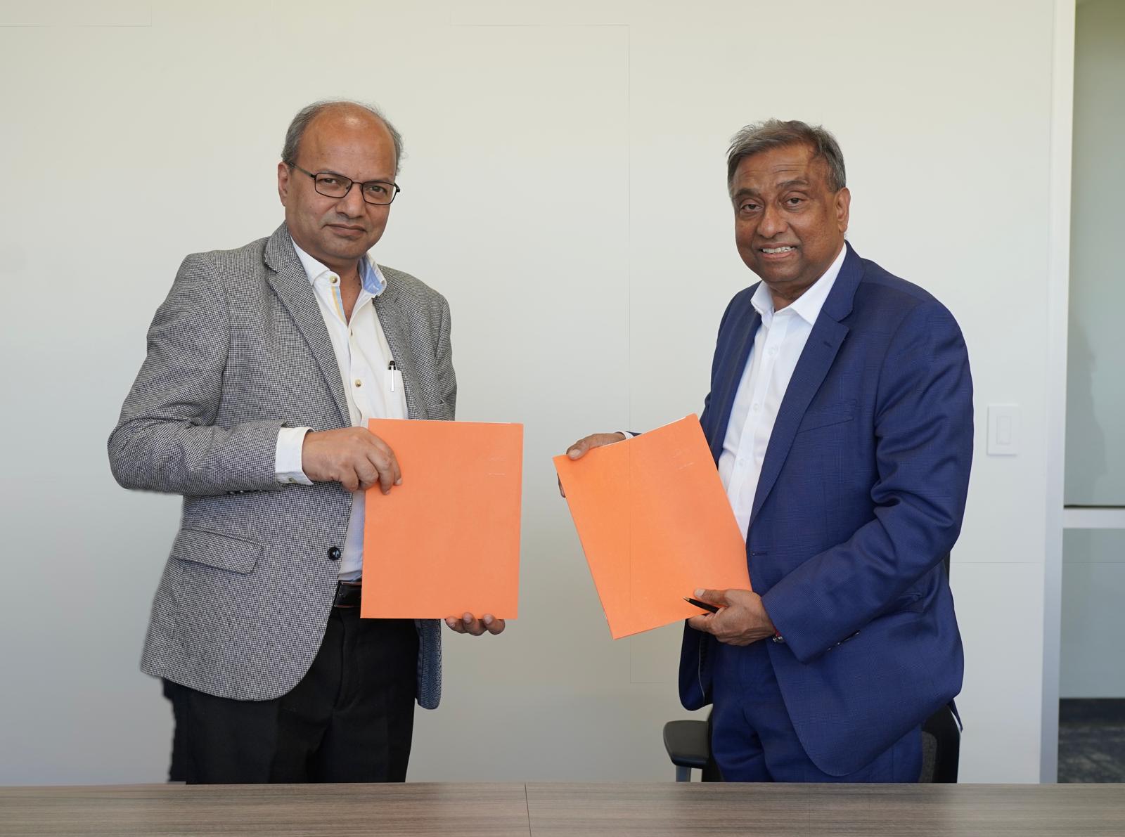 एमओयू के दौरान आईआईटी कानपुर निदेशक प्रो मणींद्र अग्रवाल व एनमेक्सस सेंटर के कार्यकारी निदेशक अमर वकील एमओयू के दौरान आईआईटी कानपुर निदेशक प्रो मणींद्र अग्रवाल व एनमेक्सस सेंटर के कार्यकारी निदेशक अमर वकील