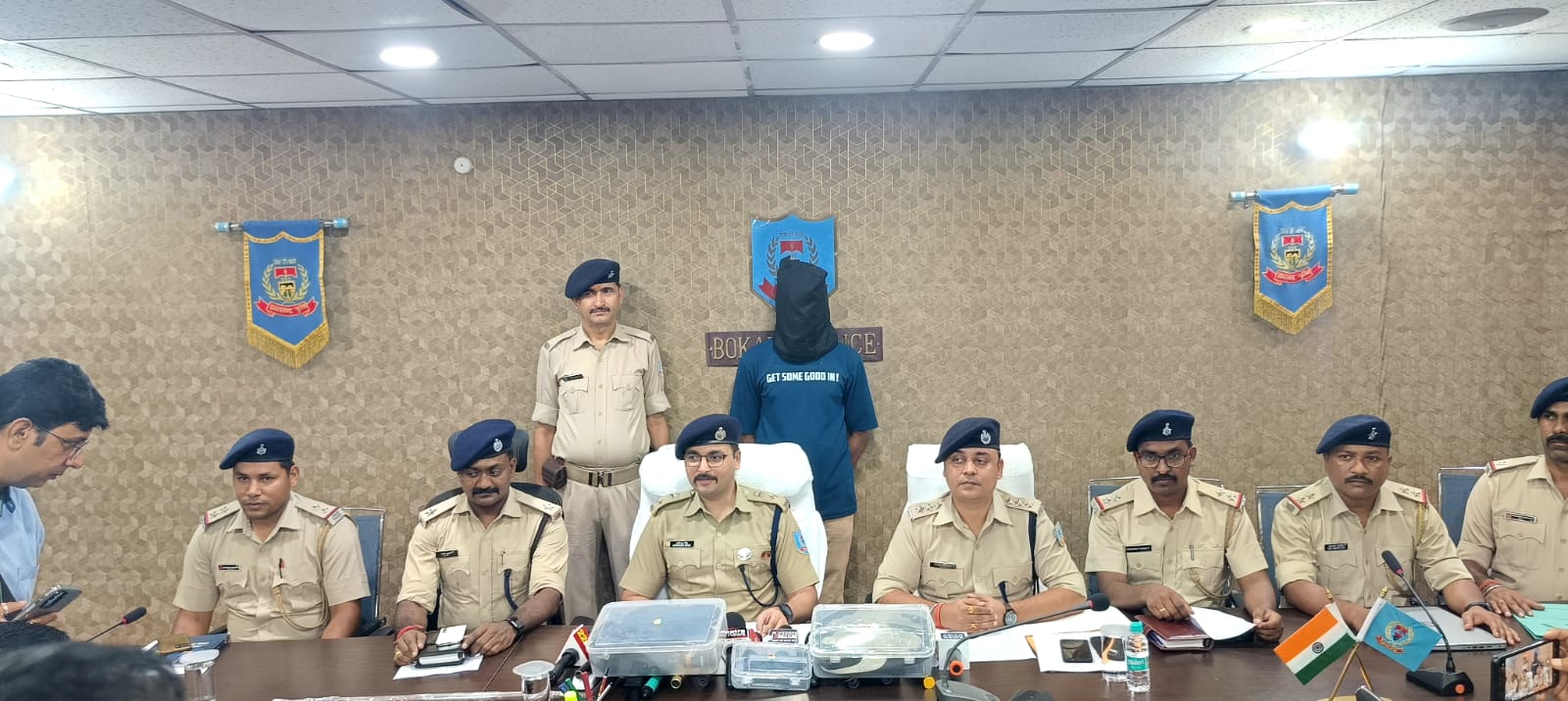 प्रेसवार्ता का फोटो प्रेसवार्ता का फोटो