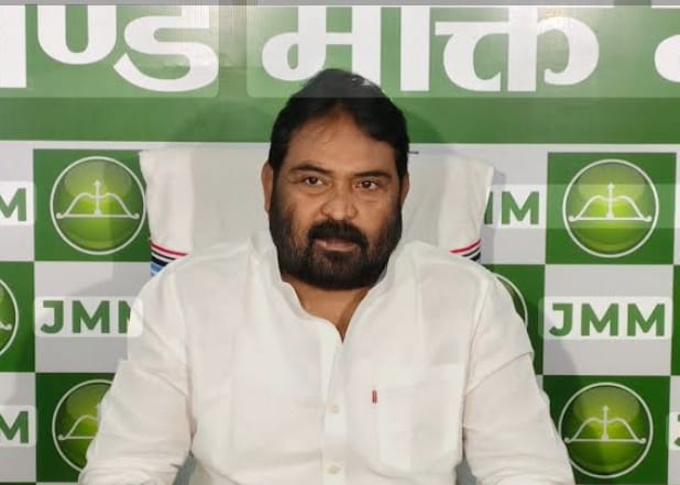 झामुमो केंद्रीय महासचिव विनोद पांडे की फाइल फोटो झामुमो केंद्रीय महासचिव विनोद पांडे की फाइल फोटो