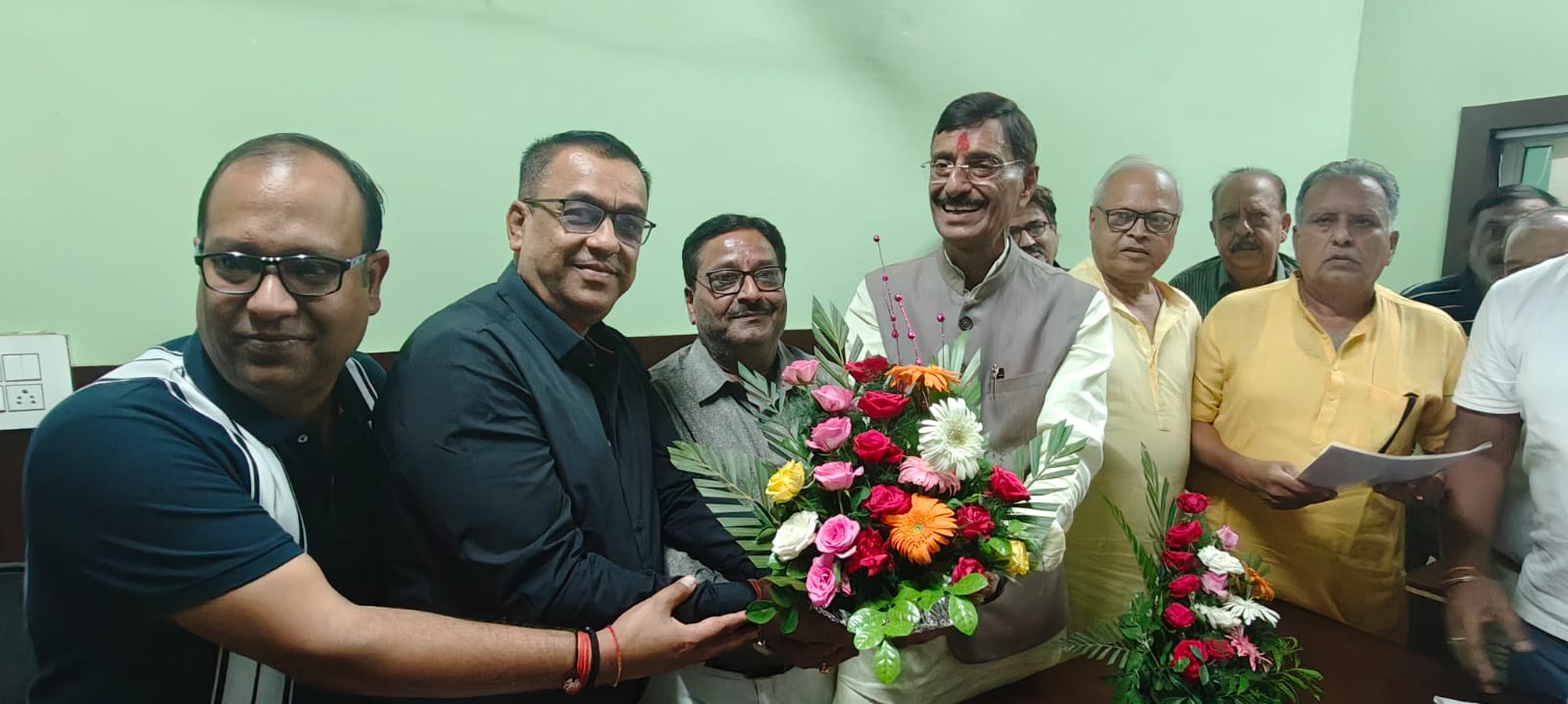 केंद्रीय रक्षण राज्य मंत्री से मिले रामगढ़ के प्रतिनिधि केंद्रीय रक्षण राज्य मंत्री से मिले रामगढ़ के प्रतिनिधि