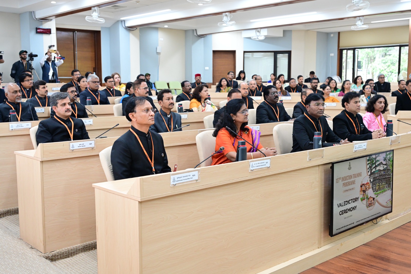 प्रशिक्षण समापन समारोह में बाेलते हुए लोक सभा अध्यक्ष ओम बिरला । प्रशिक्षण समापन समारोह में बाेलते हुए लोक सभा अध्यक्ष ओम बिरला ।