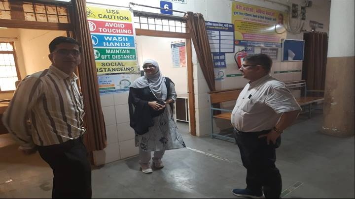 सीएमएचओ डॉ. मनीष शर्मा ने गांधीनगर अस्पताल का किया निरीक्षण सीएमएचओ डॉ. मनीष शर्मा ने गांधीनगर अस्पताल का किया निरीक्षण