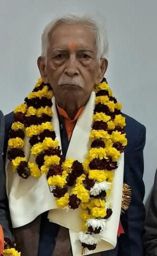वेदभाष्य राष्ट्रपति सम्मान से सम्मानित डा0 देवी सहाय पाण्डेय दीप का निधन,सरयू तट पर अन्तिम संस्कार वेदभाष्य राष्ट्रपति सम्मान से सम्मानित डा0 देवी सहाय पाण्डेय दीप का निधन,सरयू तट पर अन्तिम संस्कार