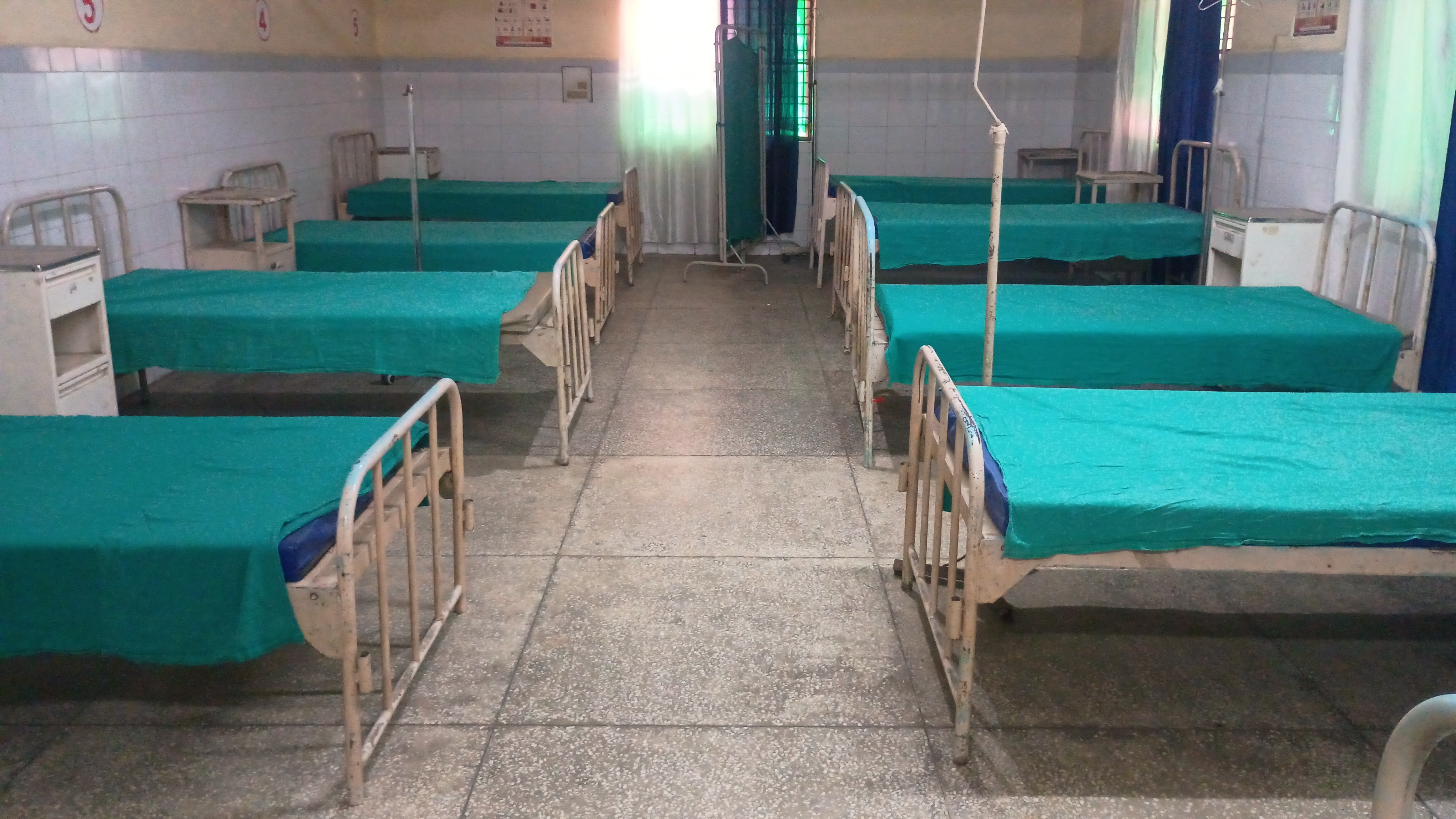 जिला अस्पताल में बने स्पैशल वार्ड
