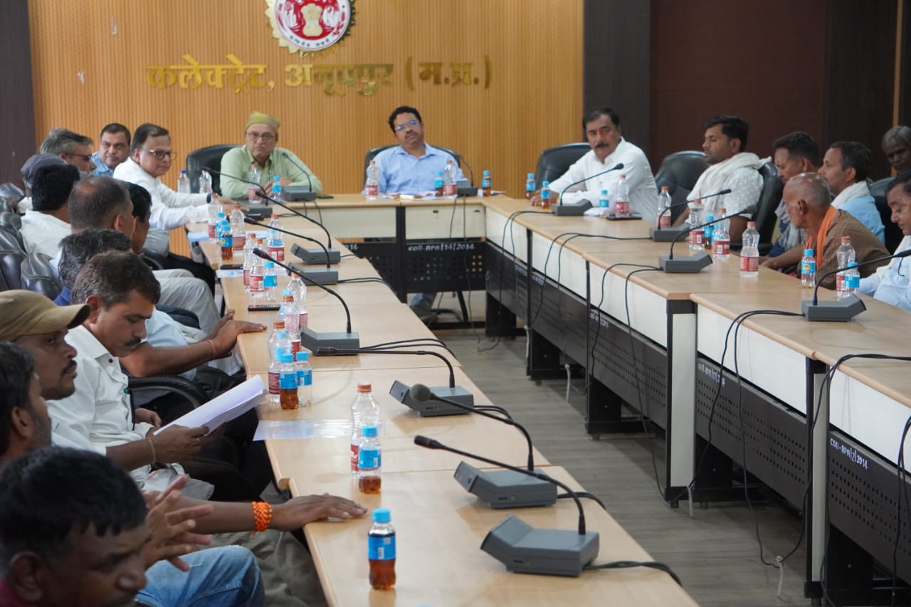 प्रभावित किसानों के साथ समनवयक बैठक