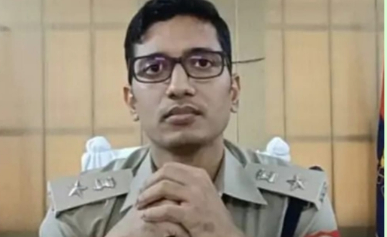 पुलिस अधीक्षक अभिषेक झा पुलिस अधीक्षक अभिषेक झा