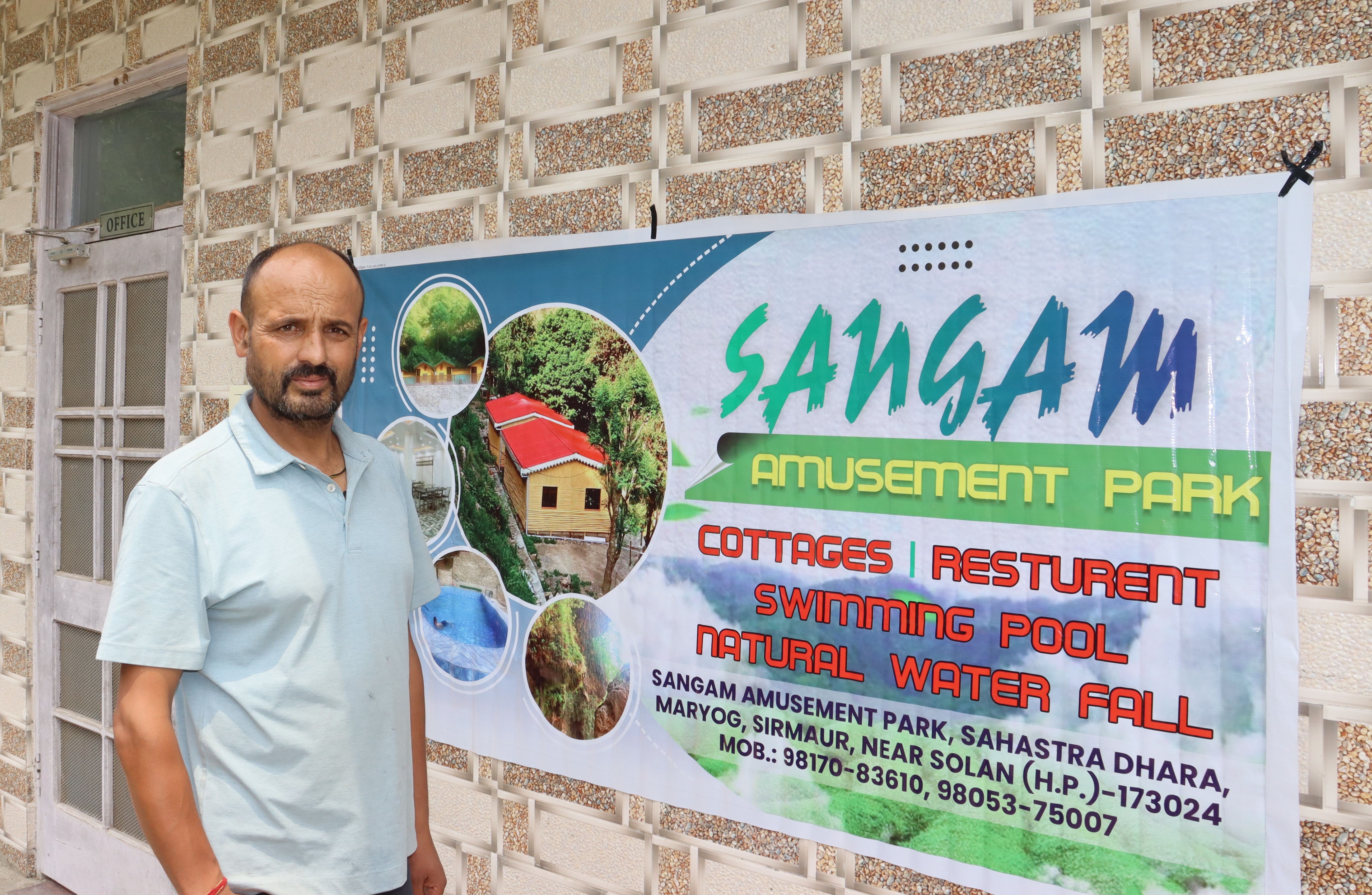 सिरमौर के सुरेंद्र शर्मा बने स्वावलंबन की मिसाल,सरकार की योजना का लाभ लेकर 25 लाख की आय की अर्जित सिरमौर के सुरेंद्र शर्मा बने स्वावलंबन की मिसाल,सरकार की योजना का लाभ लेकर 25 लाख की आय की अर्जित