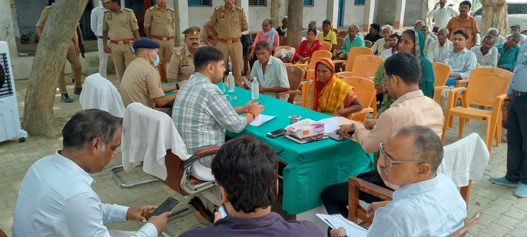 भूमि विवादों के मामले में राजस्व व पुलिस टीम मौके पर जाकर कार्रवाई करेंः-जिलाधिकारी भूमि विवादों के मामले में राजस्व व पुलिस टीम मौके पर जाकर कार्रवाई करेंः-जिलाधिकारी