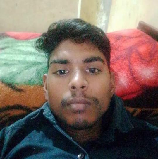 सड़क हादसे में मृतक शनि की फाइल फोटो सड़क हादसे में मृतक शनि की फाइल फोटो