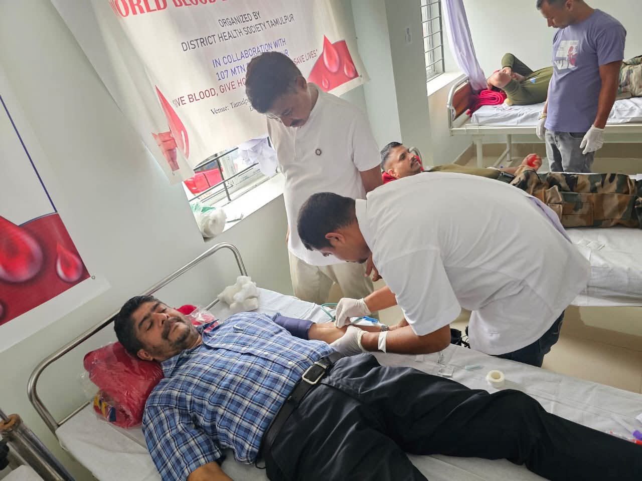 तामूलपुर में विश्व रक्तदान दिवस का आयोजन। तामूलपुर में विश्व रक्तदान दिवस का आयोजन।