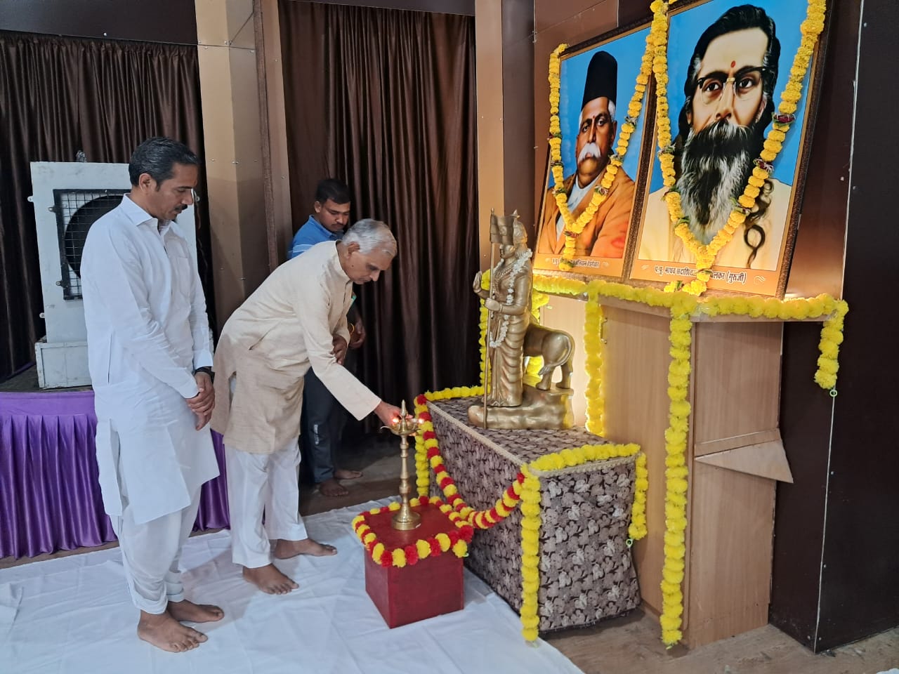 संघकार्य की समीक्षा और शताब्दी वर्ष को लेकर चिंतन-मंथन 1 संघकार्य की समीक्षा और शताब्दी वर्ष को लेकर चिंतन-मंथन 1