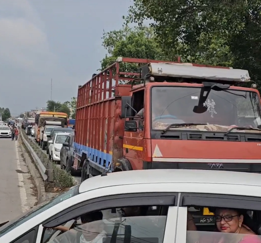 कुरुक्षेत्र-सहारनपुर मार्ग पर लगा जाम