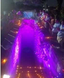 देवास जिले में प्राचीन बावड़ी ‘बाग कन्नौद’ की सफाई कर लाइटिंग और दीपों से सजाया गई देवास जिले में प्राचीन बावड़ी ‘बाग कन्नौद’ की सफाई कर लाइटिंग और दीपों से सजाया गई