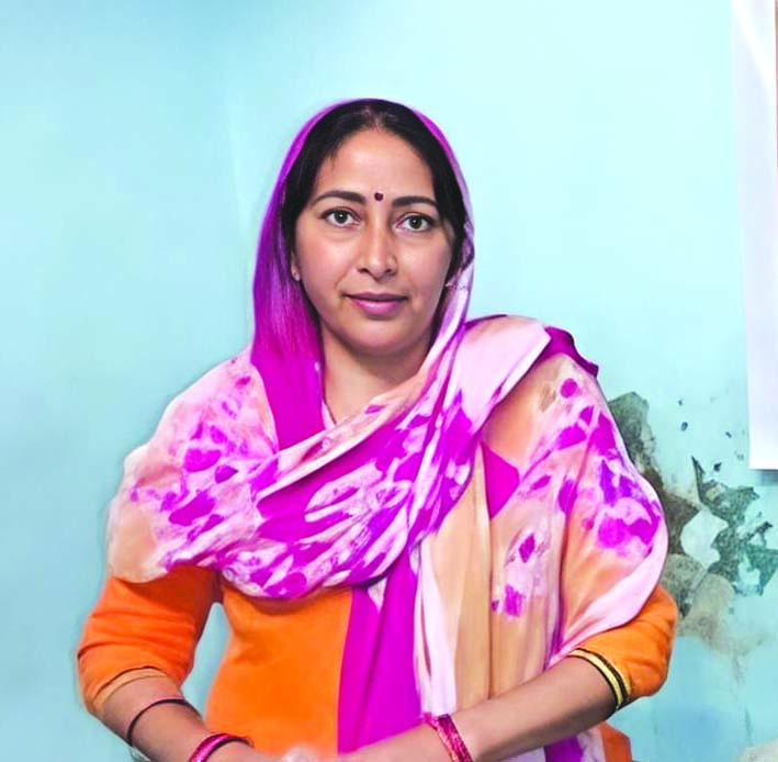 गृहणी से उद्यमी बनी बबली गृहणी से उद्यमी बनी बबली