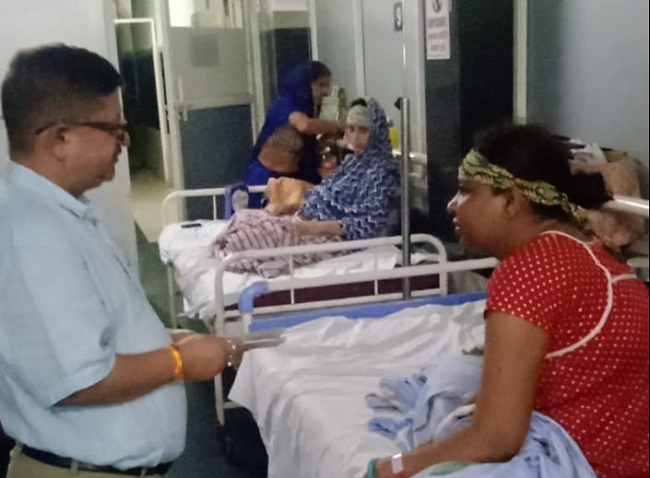 भोपालः सीएमएचओ ने सिविल अस्पताल बैरागढ़ में रात्रिकालीन चिकित्सा सेवाओं का लिया जायजा भोपालः सीएमएचओ ने सिविल अस्पताल बैरागढ़ में रात्रिकालीन चिकित्सा सेवाओं का लिया जायजा