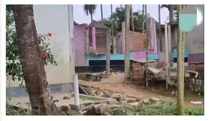 Image of the eviction drive to clear 1500 Bighas in Goalpara. Image of the eviction drive to clear 1500 Bighas in Goalpara.