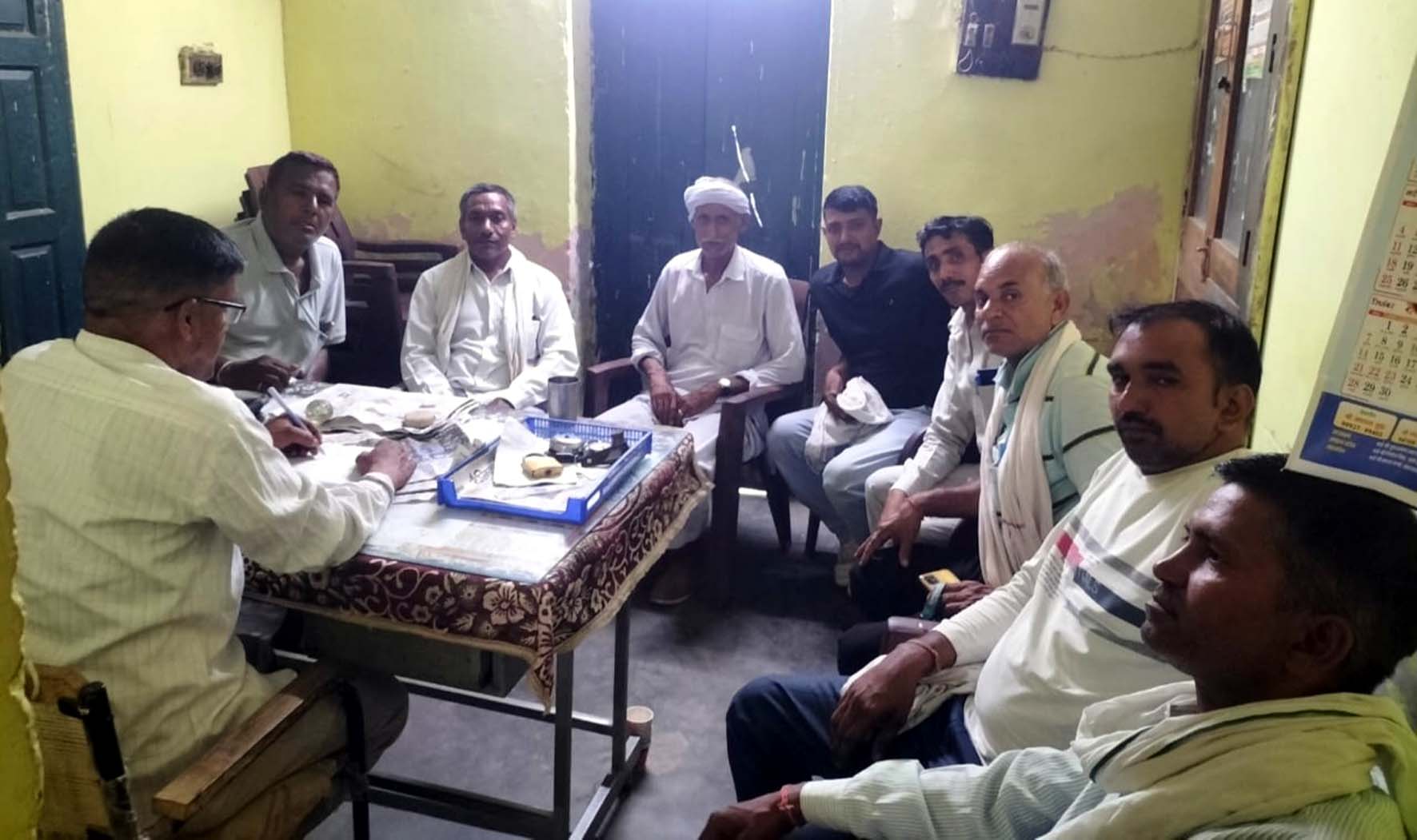 चतुर्थ श्रेणी सरकारी कर्मचारी यूनियन की बैठक में उपस्थित पदाधिकारी। चतुर्थ श्रेणी सरकारी कर्मचारी यूनियन की बैठक में उपस्थित पदाधिकारी।