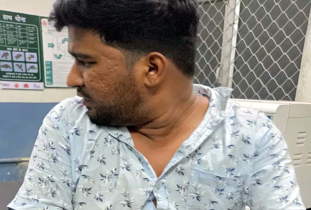 गिरफ्तार किया गया बदमाश गिरफ्तार किया गया बदमाश