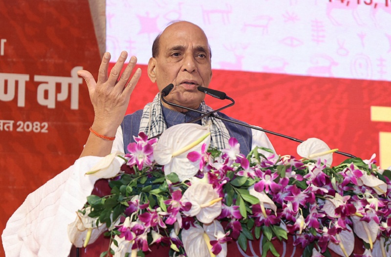 भाजपा के प्रशिक्षण वर्ग में रक्षा मंत्री राजनाथ सिंह भाजपा के प्रशिक्षण वर्ग में रक्षा मंत्री राजनाथ सिंह