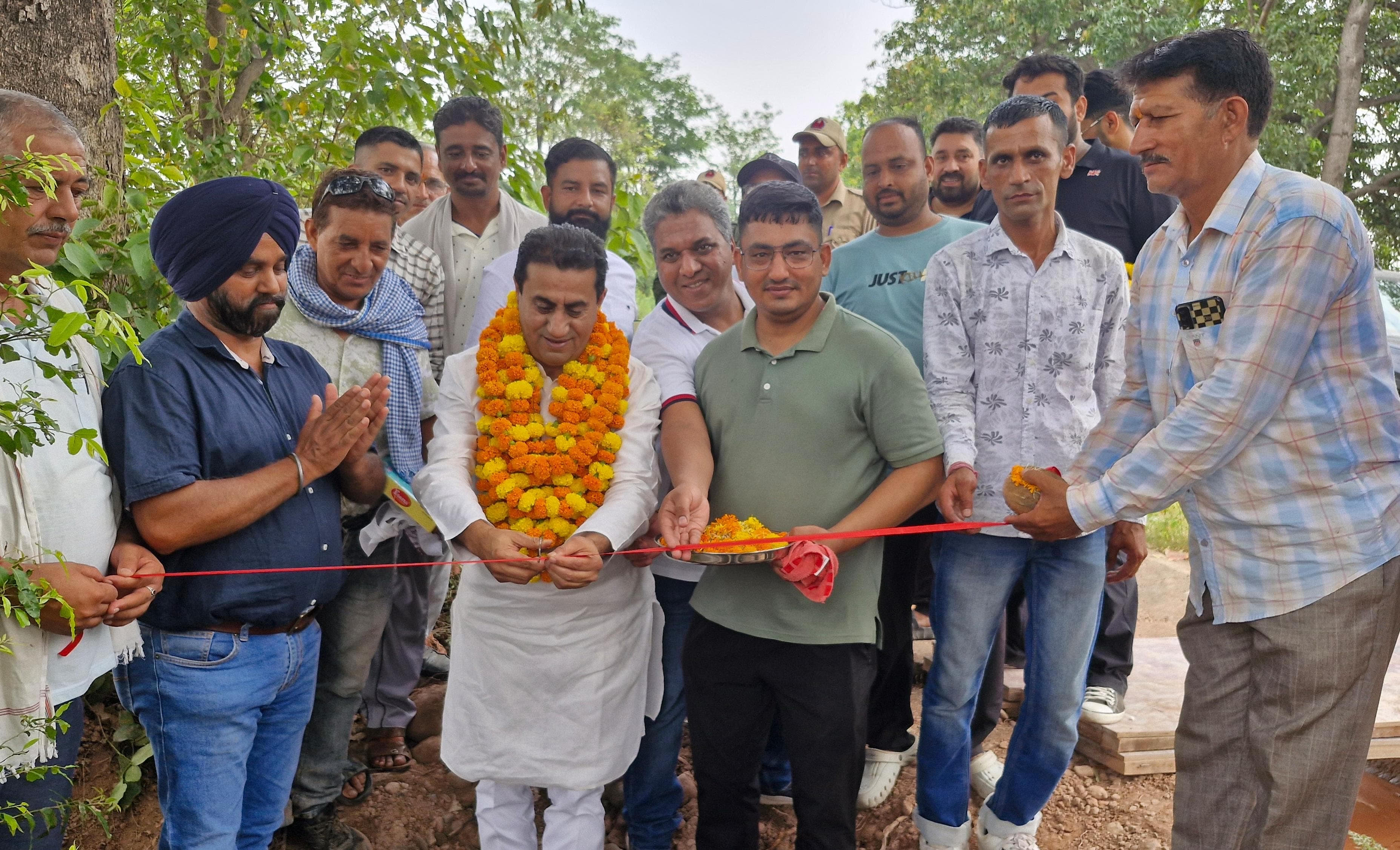 Jasrotia inaugurated the construction of field channels under CAD project costing Rs. 75.00 lakh Jasrotia inaugurated the construction of field channels under CAD project costing Rs. 75.00 lakh
