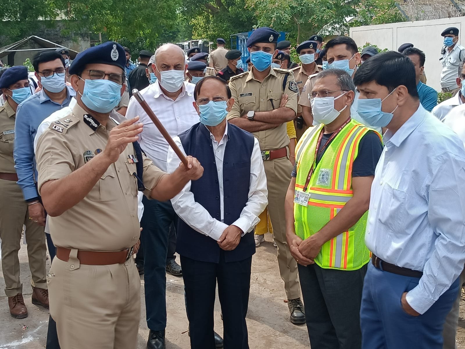 प्रधानमंत्री के प्रधान सचिव डॉ. पी. के. मिश्रा प्रधानमंत्री के प्रधान सचिव डॉ. पी. के. मिश्रा