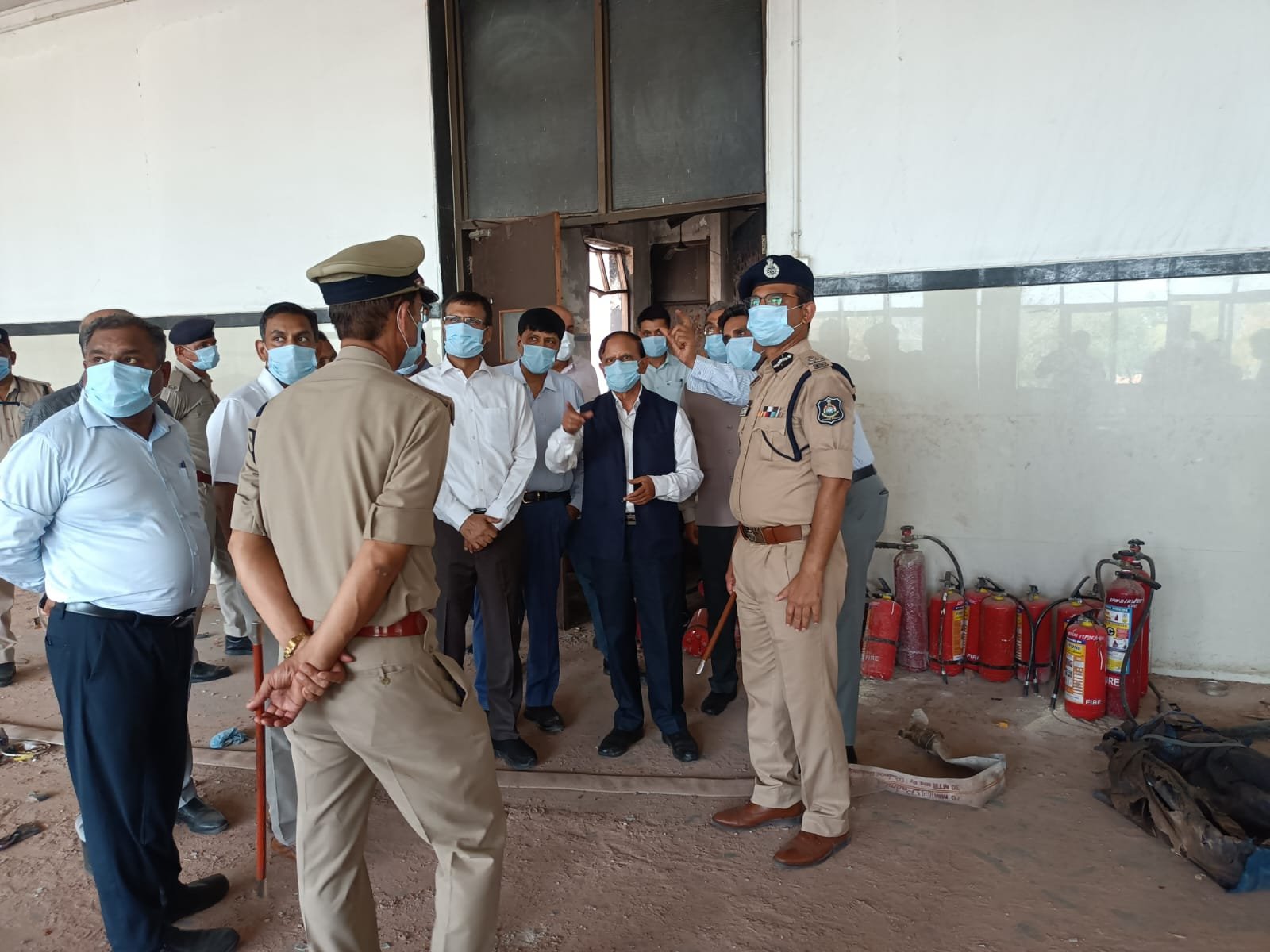 प्रधानमंत्री के प्रधान सचिव डॉ. पी. के. मिश्रा प्रधानमंत्री के प्रधान सचिव डॉ. पी. के. मिश्रा