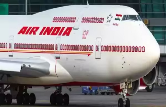 एयर इंडिया विमान के लोगो का फाइल फोटो एयर इंडिया विमान के लोगो का फाइल फोटो