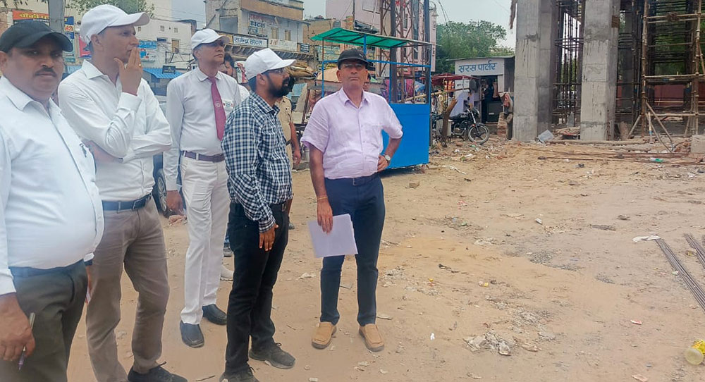 चूरू स्टेशन के पुनर्विकास कार्यों का निरीक्षण, सेफ्टी को लेकर दिए विशेष दिशा- निर्देश चूरू स्टेशन के पुनर्विकास कार्यों का निरीक्षण, सेफ्टी को लेकर दिए विशेष दिशा- निर्देश