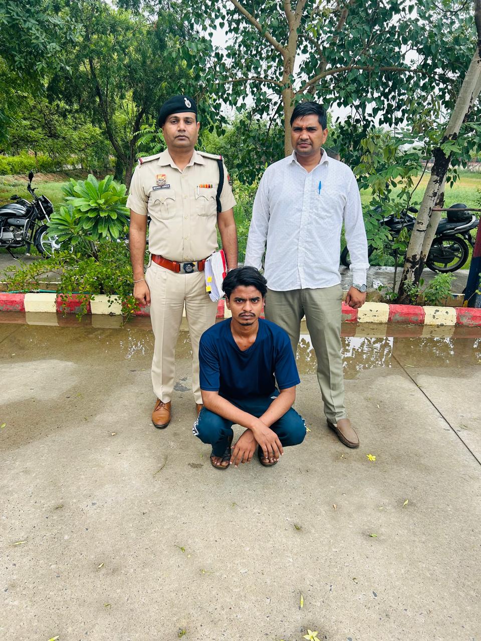 गिरफ्तार किया गया आरोपित