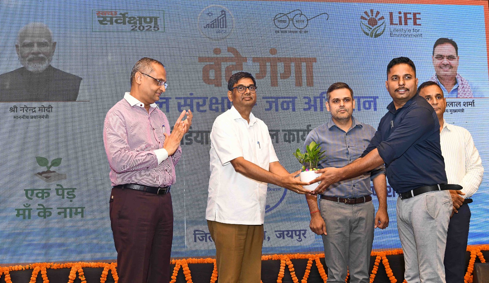 मीडिया राउंड टेबल का आयोजन:लोकतंत्र के चौथे स्तंभ की अक्षुण्ण भागीदारी से साकार होगी जल संरक्षण की संकल्पना
