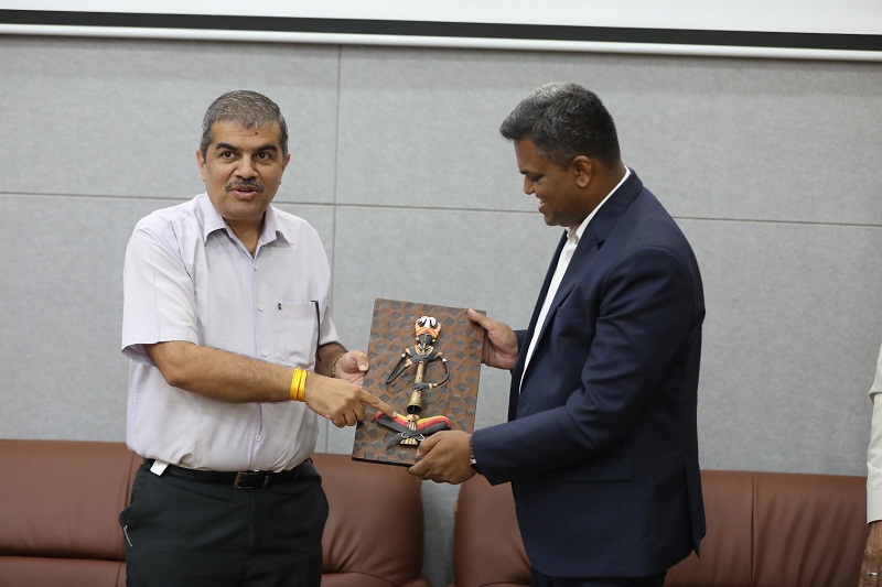 वैश्विक दक्षता की दिशा में अभिनव पहल वैश्विक दक्षता की दिशा में अभिनव पहल