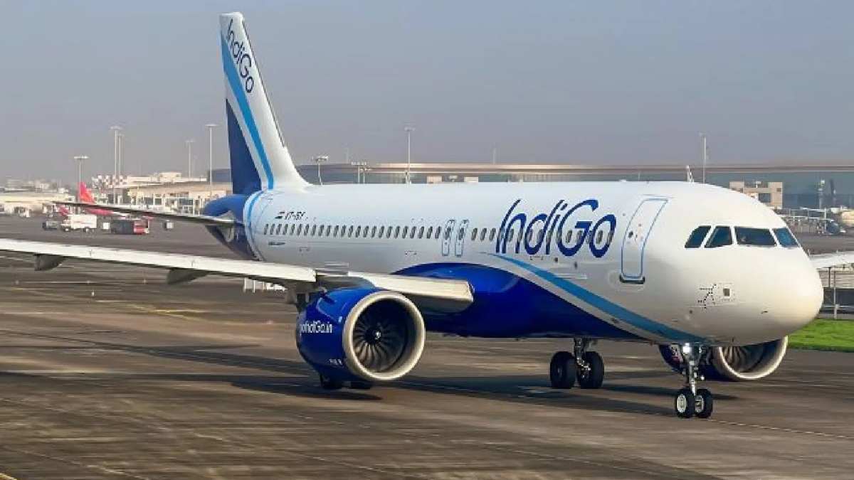 रायपुर पहुंची इंडिगो फ्लाइट का गेट 40 मिनट तक गेट लॉक रहा,यात्री सुरक्षित रायपुर पहुंची इंडिगो फ्लाइट का गेट 40 मिनट तक गेट लॉक रहा,यात्री सुरक्षित