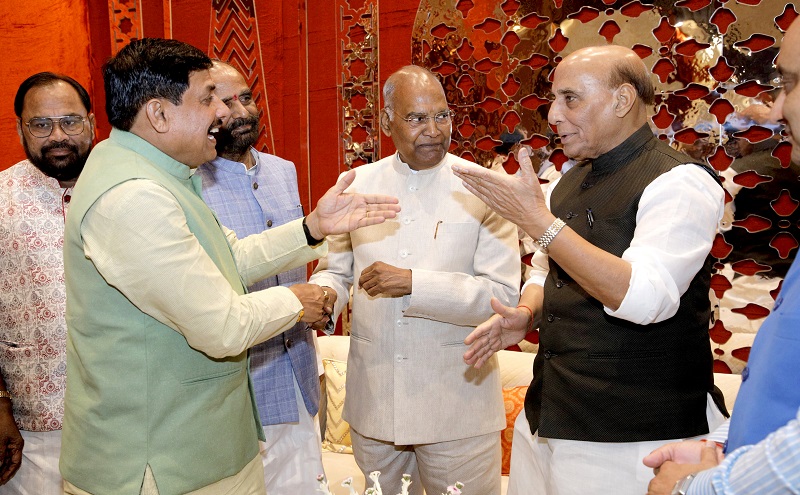 मप्रः मुख्यमंत्री डॉ. यादव नई दिल्ली में विवाह समारोह में शामिल हुए मप्रः मुख्यमंत्री डॉ. यादव नई दिल्ली में विवाह समारोह में शामिल हुए