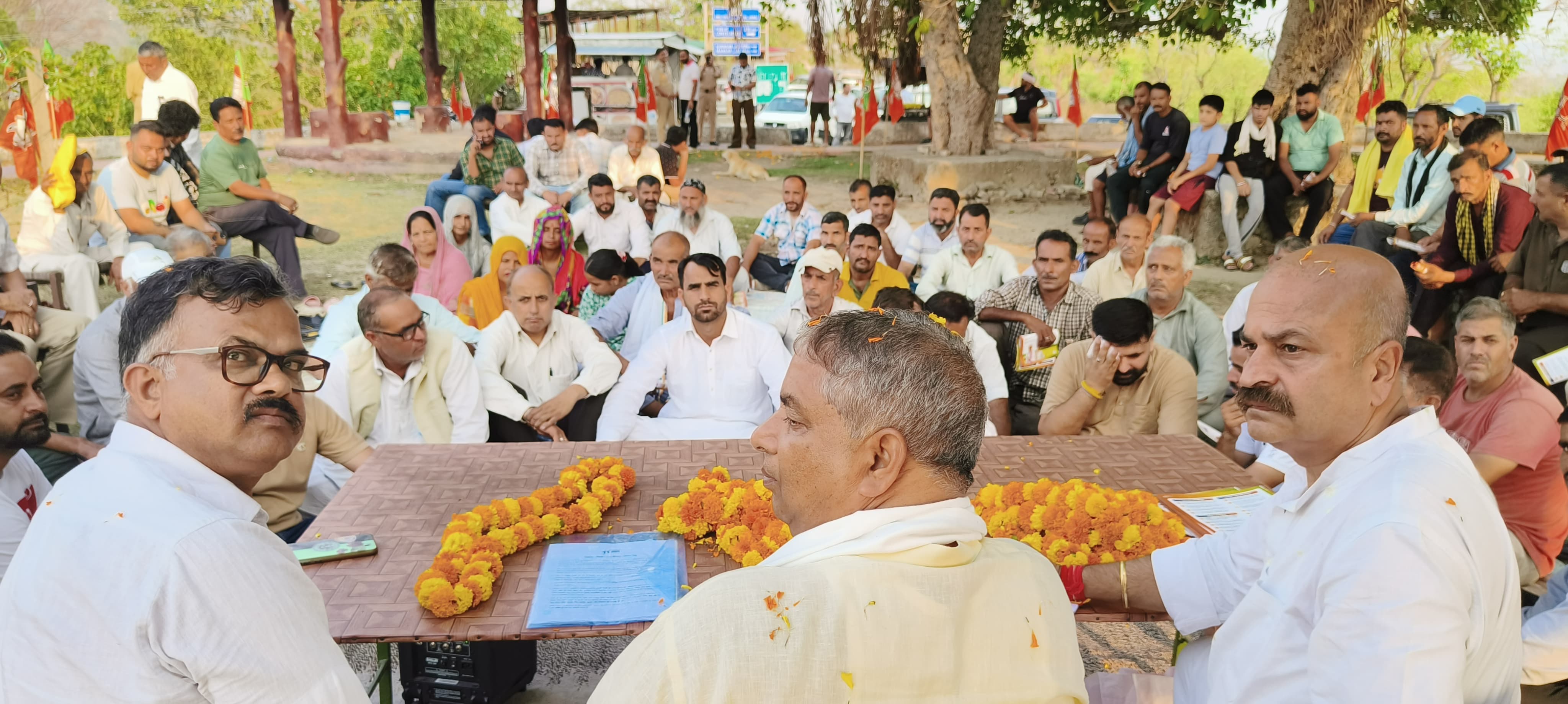 भाजपा अल्पसंख्यक मोर्चा जम्मू-कश्मीर ने श्रीनगर में प्रदर्शनी और प्रेस कॉन्फ्रेंस के उद्घाटन के साथ मोदी सरकार के 11 शानदार साल पूरे होने का जश्न मनाया भाजपा अल्पसंख्यक मोर्चा जम्मू-कश्मीर ने श्रीनगर में प्रदर्शनी और प्रेस कॉन्फ्रेंस के उद्घाटन के साथ मोदी सरकार के 11 शानदार साल पूरे होने का जश्न मनाया