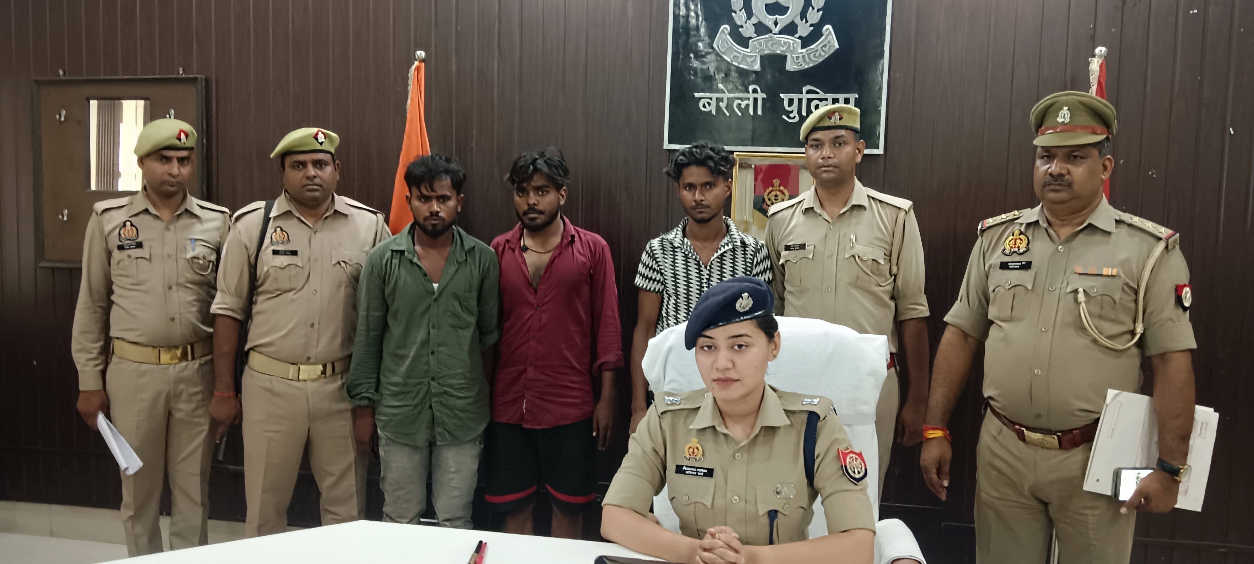 पुलिस की गिरफ्त में बाइक चोर गिरोह के तीन आरोपी पुलिस की गिरफ्त में बाइक चोर गिरोह के तीन आरोपी