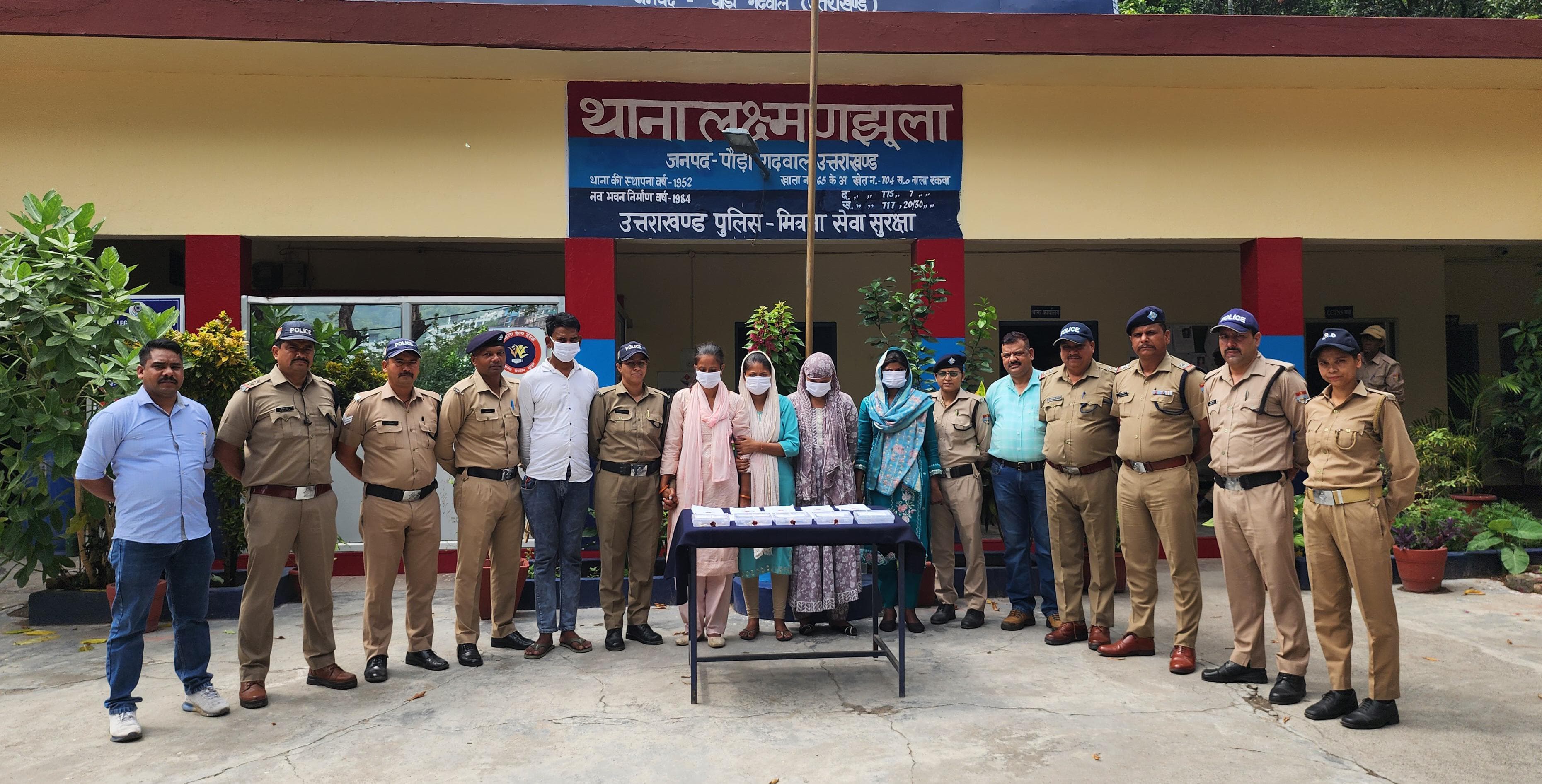 लक्ष्मणझूला थाना पुलिस के गिरफ्त में मेवाती गिरोह के सदस्य लक्ष्मणझूला थाना पुलिस के गिरफ्त में मेवाती गिरोह के सदस्य