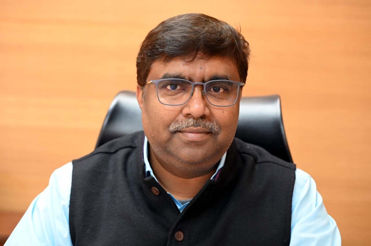 दक्षिण हरियाणा बिजली वितरण निगम के प्रबंध निदेशक ए श्रीनिवास। दक्षिण हरियाणा बिजली वितरण निगम के प्रबंध निदेशक ए श्रीनिवास।
