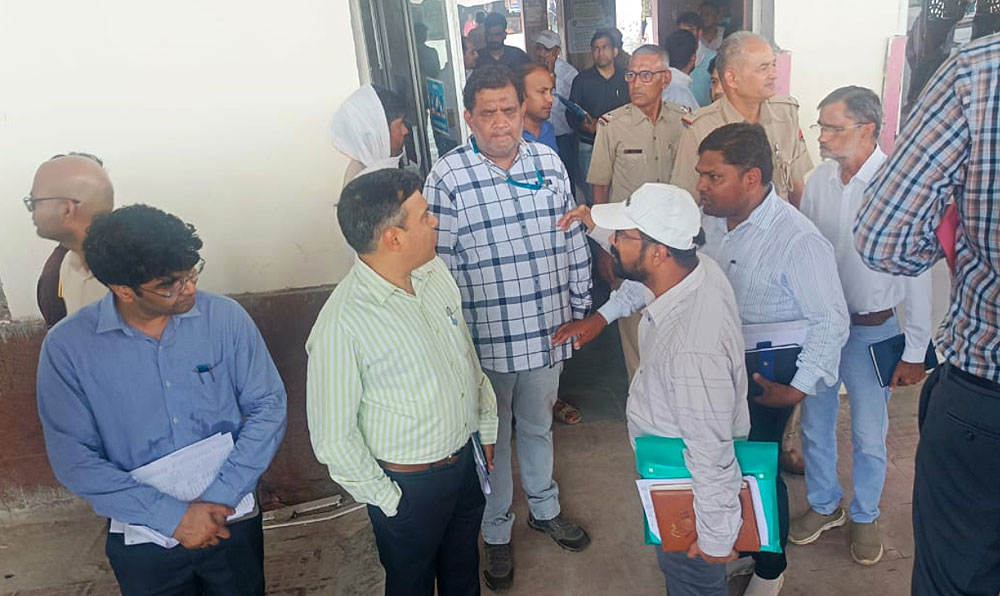 मंडल रेल प्रबंधक द्वारा चूरू, रतनगढ़, लोहारु व महेंद्रगढ़ स्टेशनों का दौरा, पुनर्विकास कार्यों का निरीक्षण मंडल रेल प्रबंधक द्वारा चूरू, रतनगढ़, लोहारु व महेंद्रगढ़ स्टेशनों का दौरा, पुनर्विकास कार्यों का निरीक्षण