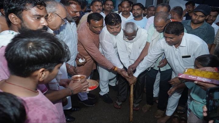 विकास कार्यों का किया भूमि पूजन विकास कार्यों का किया भूमि पूजन