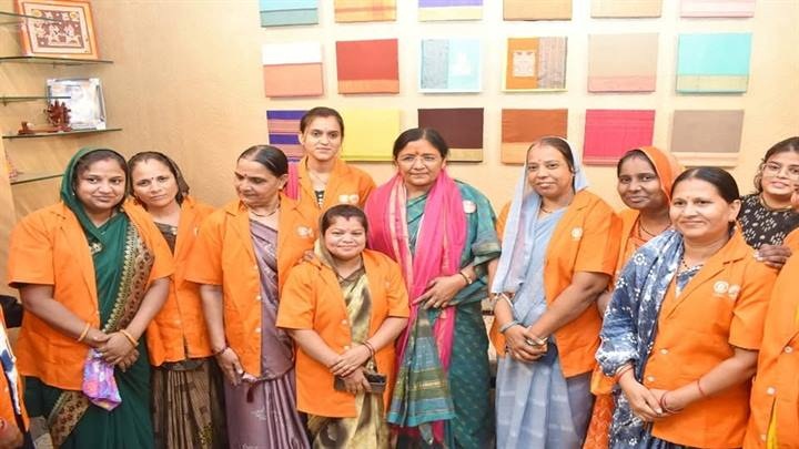 महेश्वर में अनुभव साझा कार्यक्रम महेश्वर में अनुभव साझा कार्यक्रम