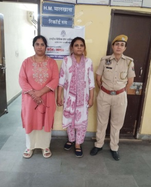 हनी ट्रैप के जाल में फंसा कर रुपए वसूलने वाली गैंग का पर्दाफाश हनी ट्रैप के जाल में फंसा कर रुपए वसूलने वाली गैंग का पर्दाफाश